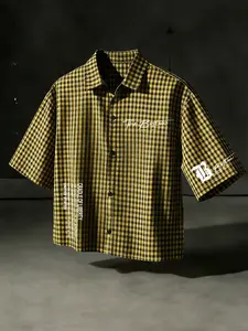 Men's Fun Letter Pattern Print Casual High Street Vintage Plaid Short Sleeve Shirt, Loose Fit, Perfect for Summer Vacation