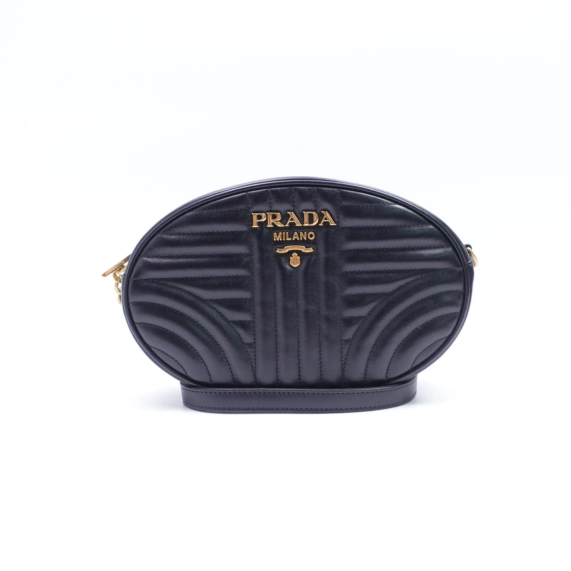Pre-owned PRADA quilted nylon Crossbody Bag Black T10402123