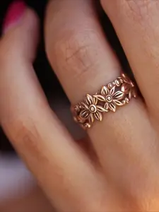 Vintage Flower Carved Rose Gold Ring, Delicate Floral Band Ring, Golden Plated Boho Stackable Ring, Aesthetic Everyday Boho Style Jewelry for Women
