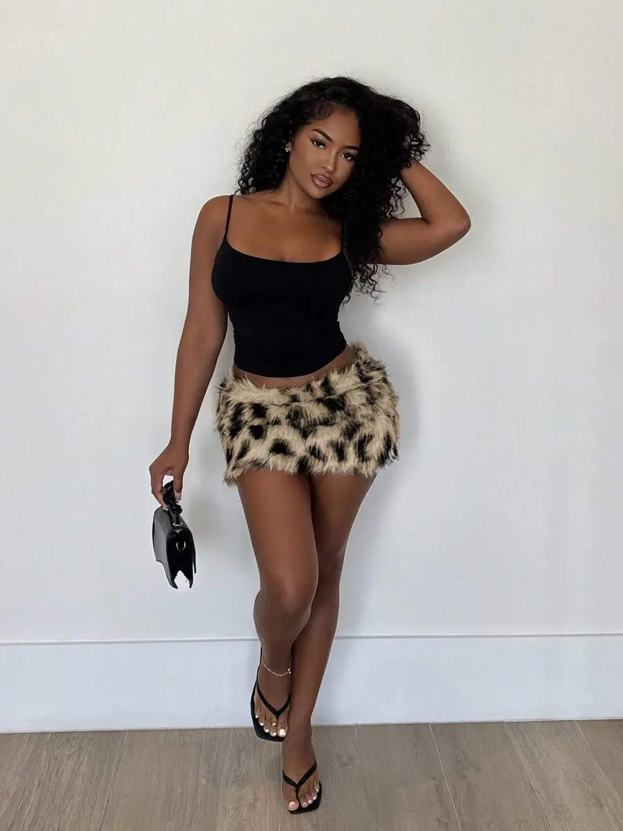 Women's Y2K Low Waist Fluffy Mini Skirt | Sexy Festival Rave Party Clubwear Skirt | Cute Summer Going Out Outfit