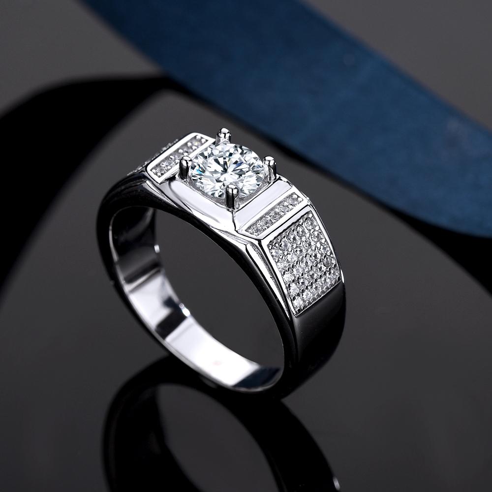 925 Sterling Silver Inlaid Ring with Shiny Zircon Ring - Simple and Fashionable Atmosphere Jewelry for Men - High Quality 8.5 Grams