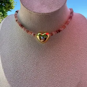 Agate Beaded Heart Necklace – Heart Pendant Choker, Adjustable 39cm + Extender