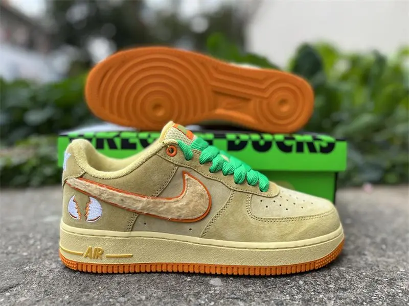 Brand New Light Yellow Suede Low Top Unisex Sneakers Orange Outsole Lightweight Profile Nubuck Suede Fabric Non-slip Rubber Outsole Couple Casual Sneakers