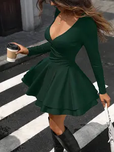 Zielony Women's Dark Green Stretchy Knit Bodycon Mini Dress Deep V-Neck Ruched Waist Double Layer A-Line Hem Spring Autumn Casual Dress