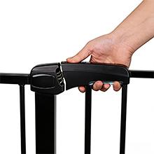 Adjustable Pet Gate with Cat Door, Auto-Close Pressure-Mounted Safety Gate for Doorways & Stairs – Ideal for Multi-Pet Homes (29–45 Inches, White/black)