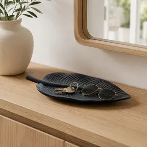 3D Printed Gothic Leaf Tray, Modern Minimalist Entryway Key Holder, Bohemian Desk Jewelry Dish, Office Table Organizer, Gift Idea