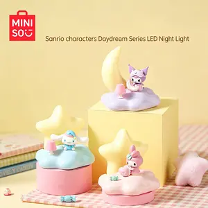 MINISO Sanrio Daydream Series LED Night Light, Cute Cartoon Shape Bedside Lamp for Bedroom, Soft Warm Sleep Light, Kawaii Anime Decor Table Lamp, Ideal Ornament Gift for Girls Teens Home Bedroom Decoration and Night Companion Use#Summervibes