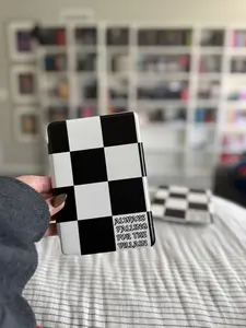 Always falling for the Villain Kindle Case for Kindle Basic & Paperwhite 11th Gen & Colorsoft with Magnetic Flap & Strap for Easy Reading