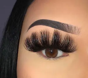 GYF Beauty "TGIF" 24mm Lashes - Luxury Eyelashes for Makeup Application, Versatile and Stylish Design
