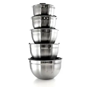 MegaChef 5 Piece Multipurpose Non Slip Stackable Mixing Bowl Set with Lids