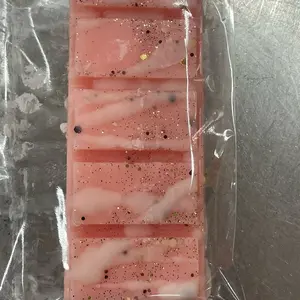 Strawberry Bourbon Wax Melt Bars