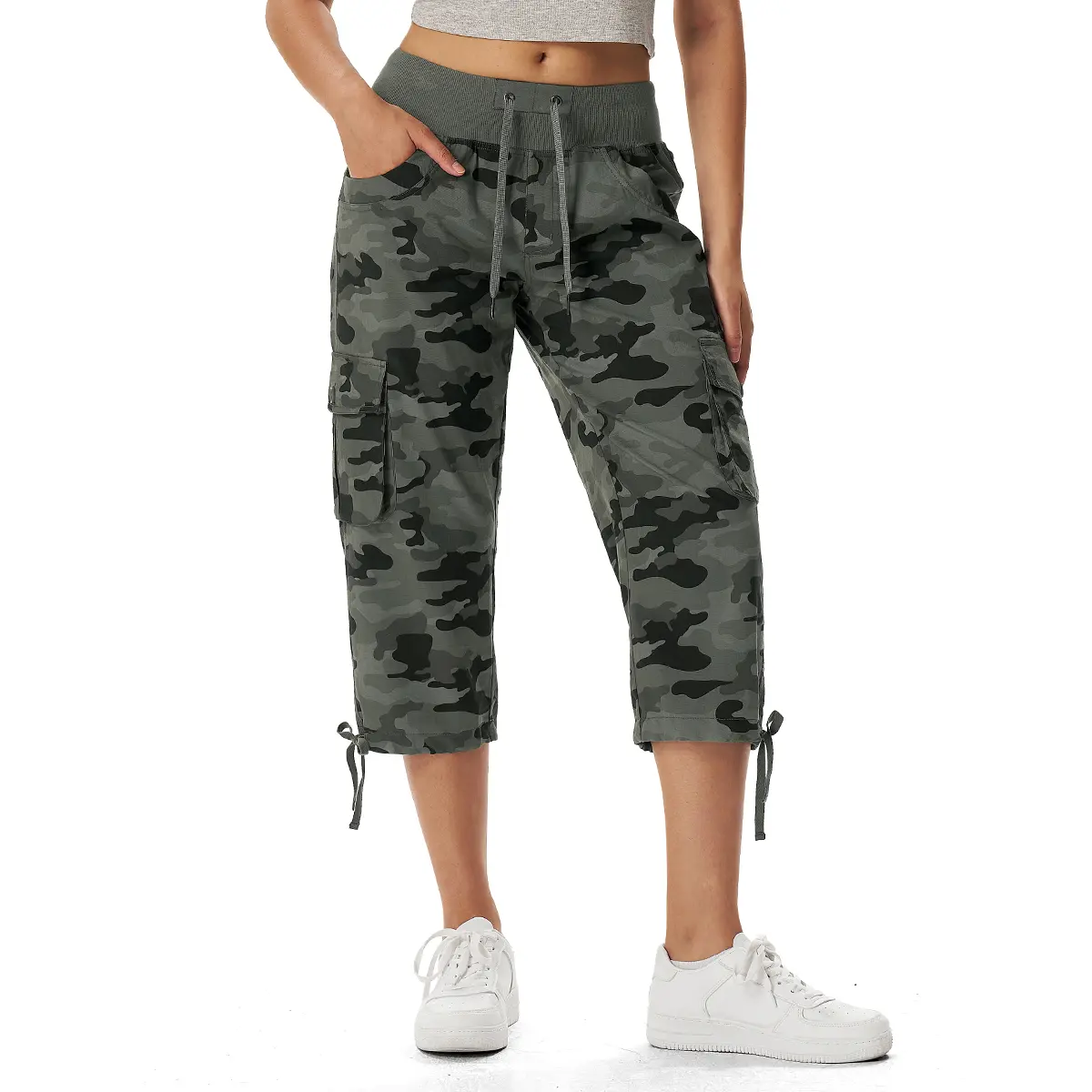 YSENTO Womens Capris Pants with Pockets Loose Fit Casual Capris Camouflage Pants Dressy Lightweight Ladies Baggy Cargo Pants for Hiking,Outdoor,working,daily wear