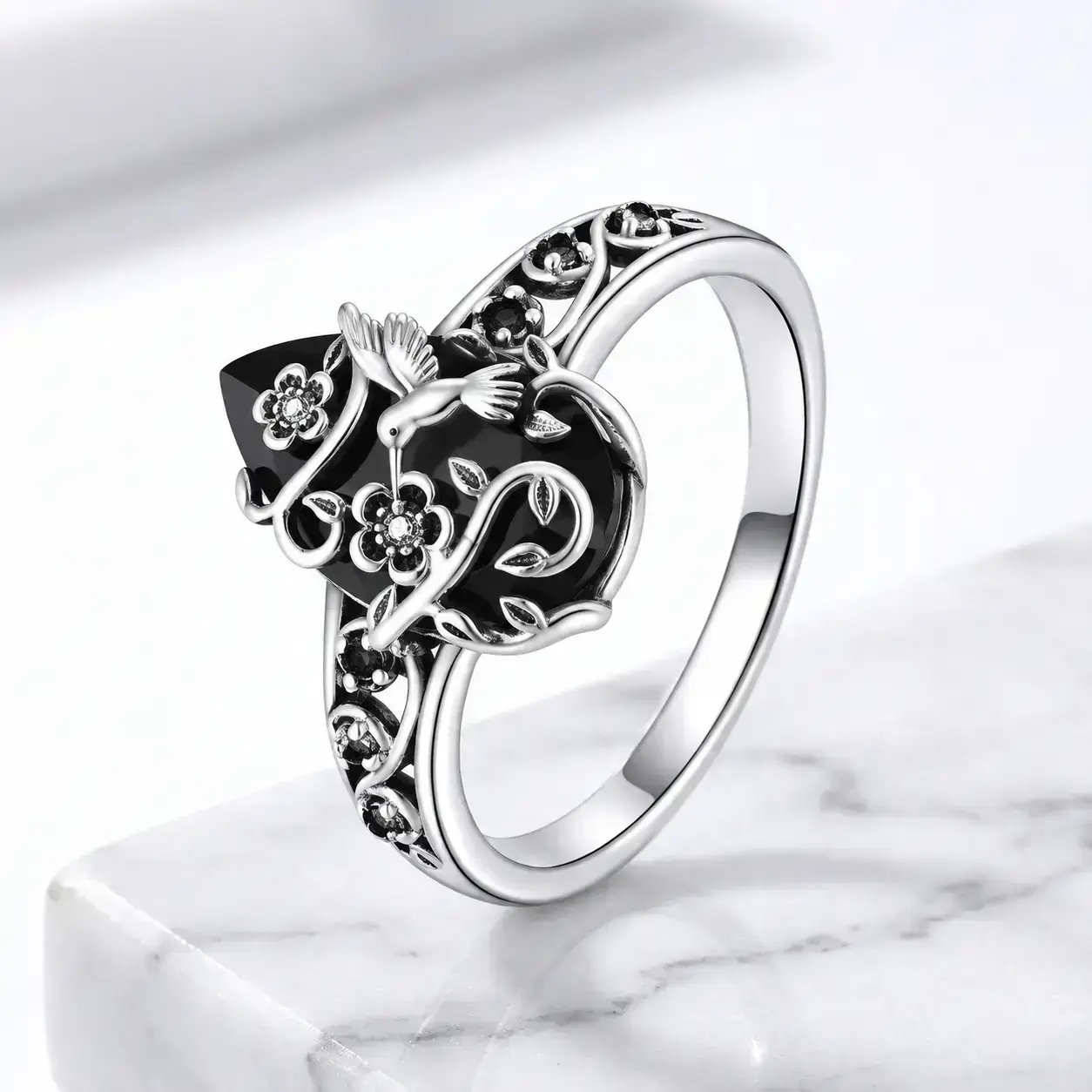 925 Sterling Silver Hummingbird Ring with Vintage Synthetic Obsidian, Elegant Black Lab Grown Diamond Gemstone Jewelry for Women, Retro Energy Crystal Ring Perfect for Daily Wear and Birthday Gift