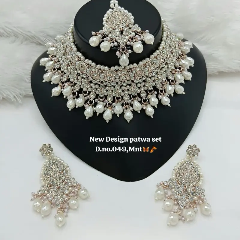 New Patwa Design Moti & Stone Work Necklace Set with Purple Gemstone Earrings for Special Occasions Alloy Craft Jewelry