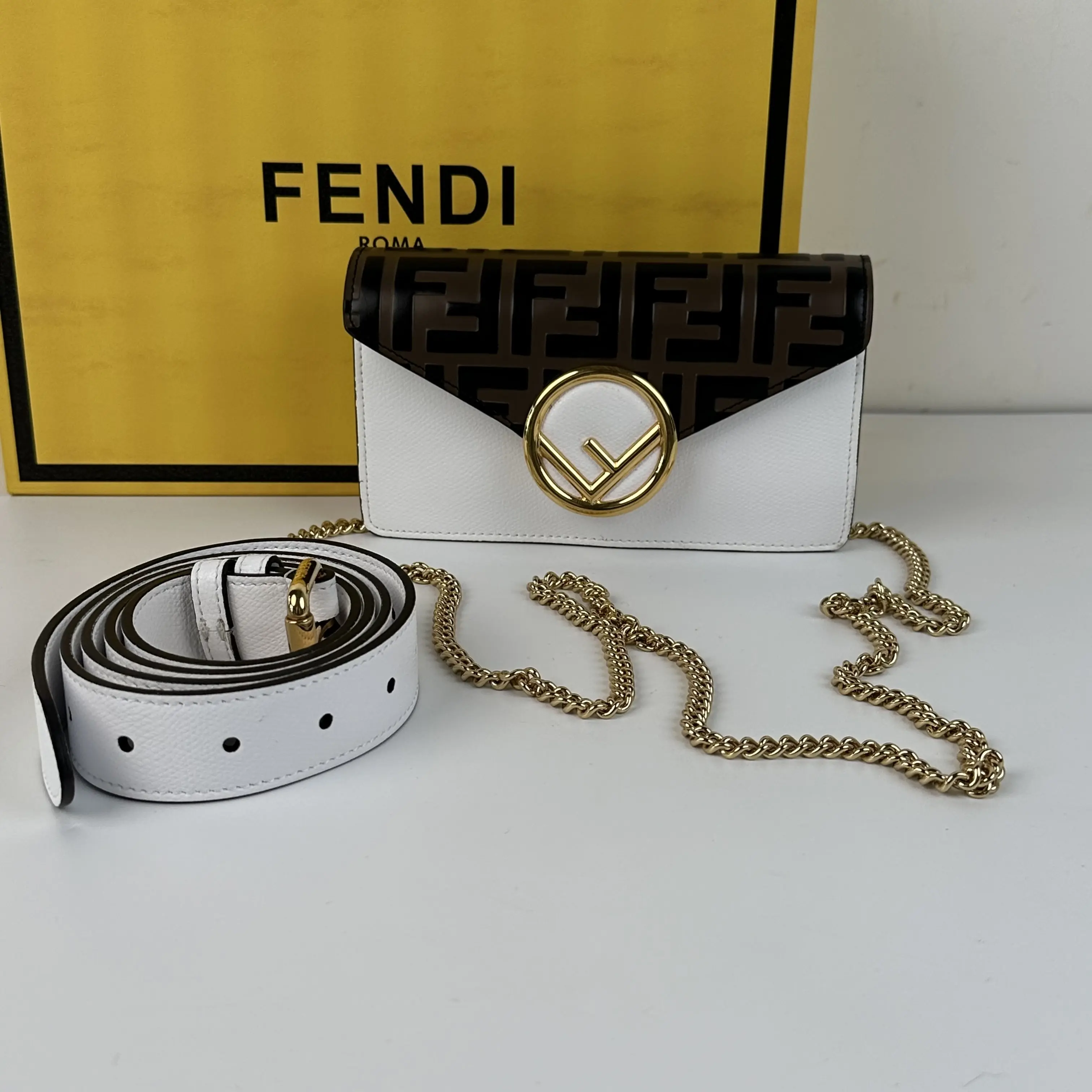 Pre-owned FENDI White & Brown FF Print Envelope Waist Crossbody Wallet Bag