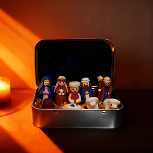 Mini Christmas Nativity Set in Tin Box, Mini Holy Family & Baby Jesus Figurines, Religious Christmas Decor Gift for Family & Loved Ones, Suitable for Interior Decoration, Religious Decoration, Prayer Scene, Holiday Decor, Classic Design, Detailed