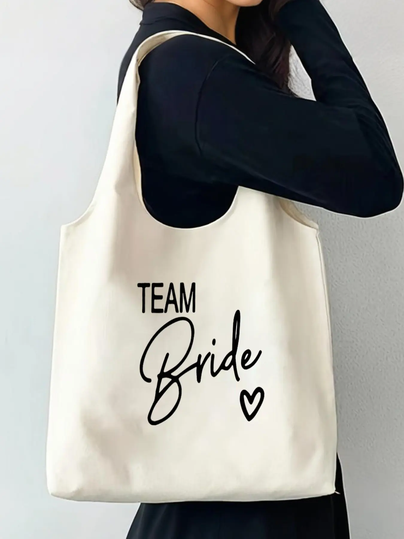 Large Capacity Bridal Handbag, Personalized Bride Gift, Reusable Foldable, Perfect for Wedding, Bachelorette Party, Engagement, Honeymoon