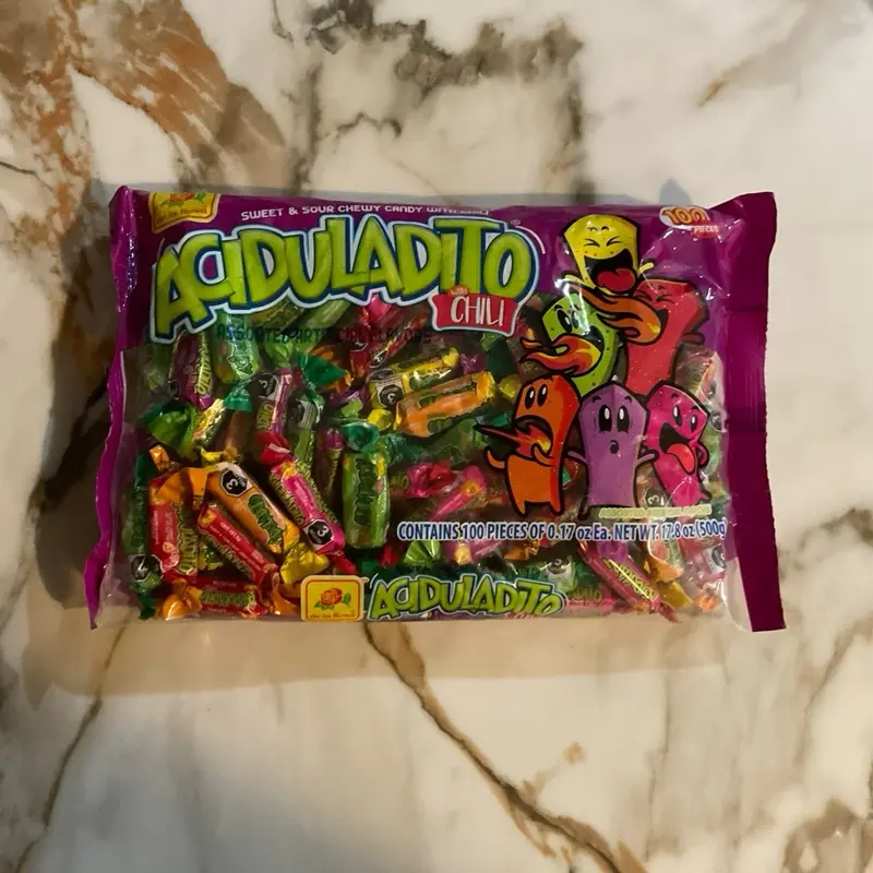 Aciduladito sweet & sour chewy candy with chili de la Rosa Aciduladito sweet & sour chewy candy with chili de la Rosa