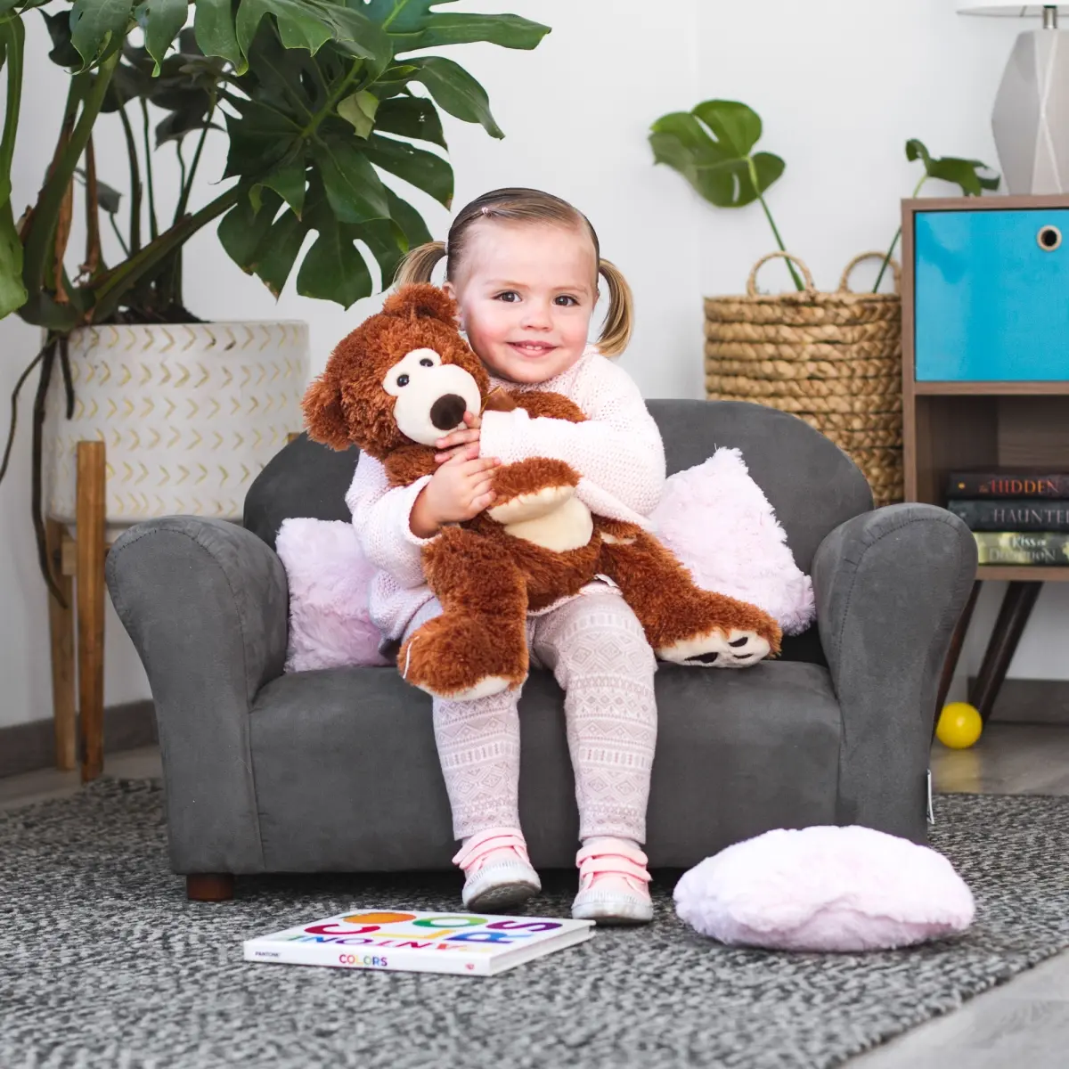 Keet SR092P Plush Childrens Sofa with Pink Accent Pillows, Charcoal - 32 x 18 x 18 x in.
