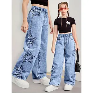 Straight-Cut Jeans for Young Featuring Five-Star Embroidered Patches in a Y2K Style.These Trendy Jeans Are Ideal for Street Fashion, with an Elastic Waistband Making Them Suitable for Any Season.Perfect for The Beginning of School, Campus Life