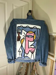 Abstract Art Denim Jacket for Men and Women – Hand-Painted Picasso-Inspired Oversized Jean Jacket – Unique Artistic Streetwear Statement Outerwear for Creative Minds