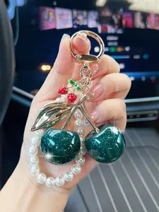 Women's Pearl Chain Sparkling Cherry Fashion Car Keychain, Creative Bag Decoration, Stylish Key Ring Gift Option, All Seasons Use