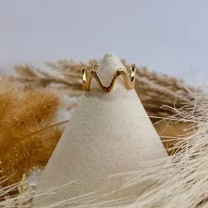 Wave ring