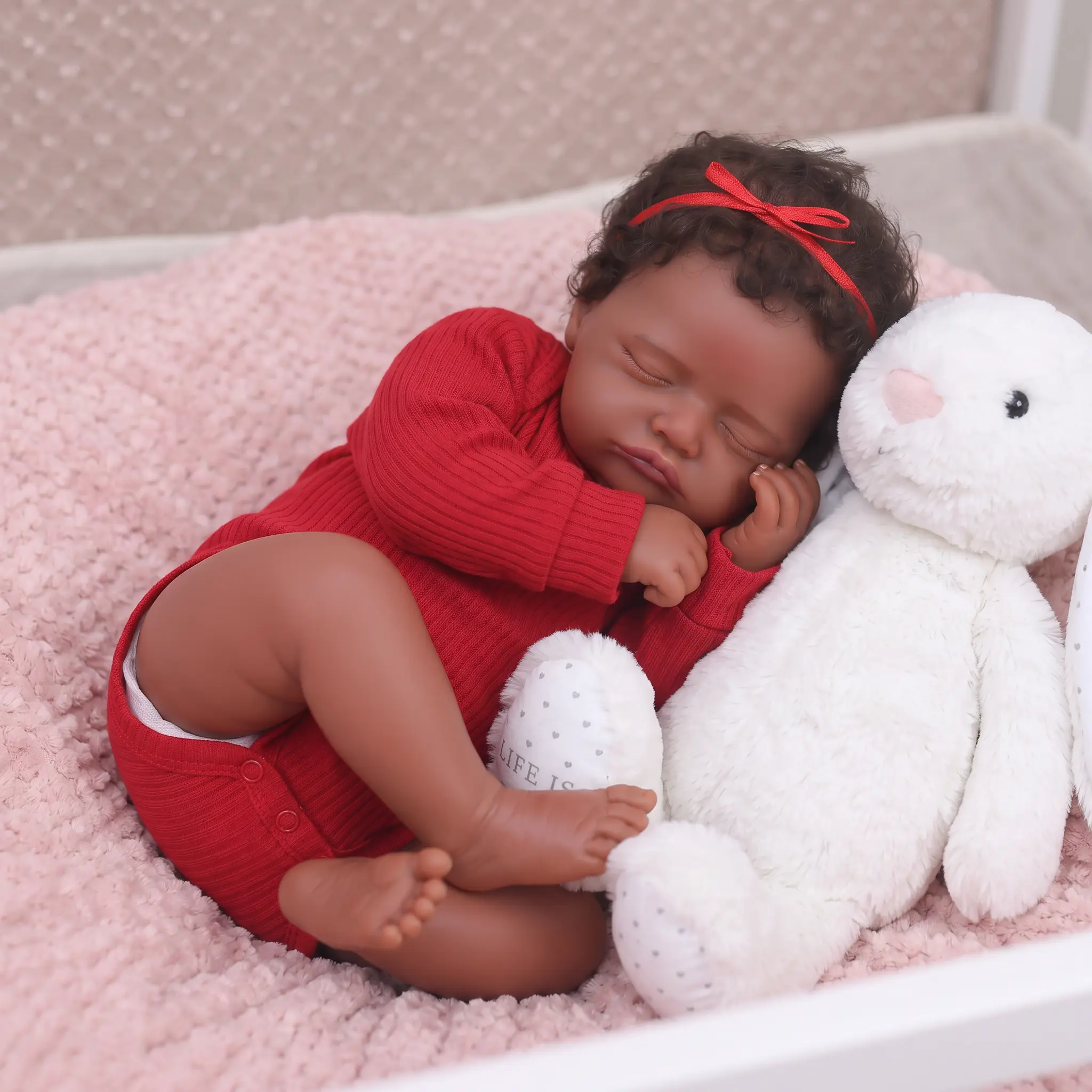 Lifelike Reborn Baby Dolls 18 Inch Real Life Baby Dolls gifts for Mother's Day Valentine's Day Children's Day & Christmas