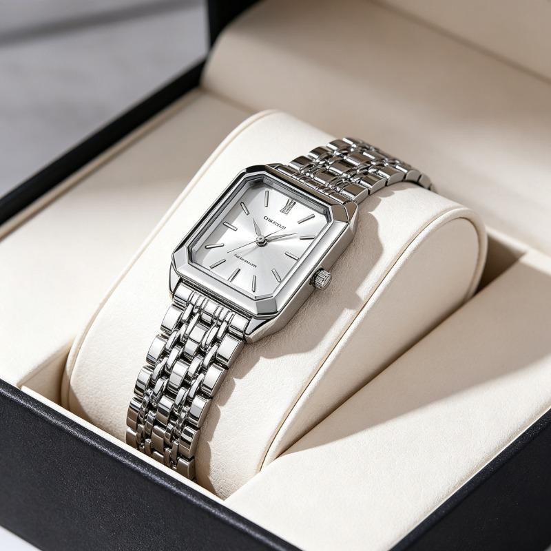 Old Money Aesthetic Silver Watch | Clean White Dial for Elevated Everyday Style