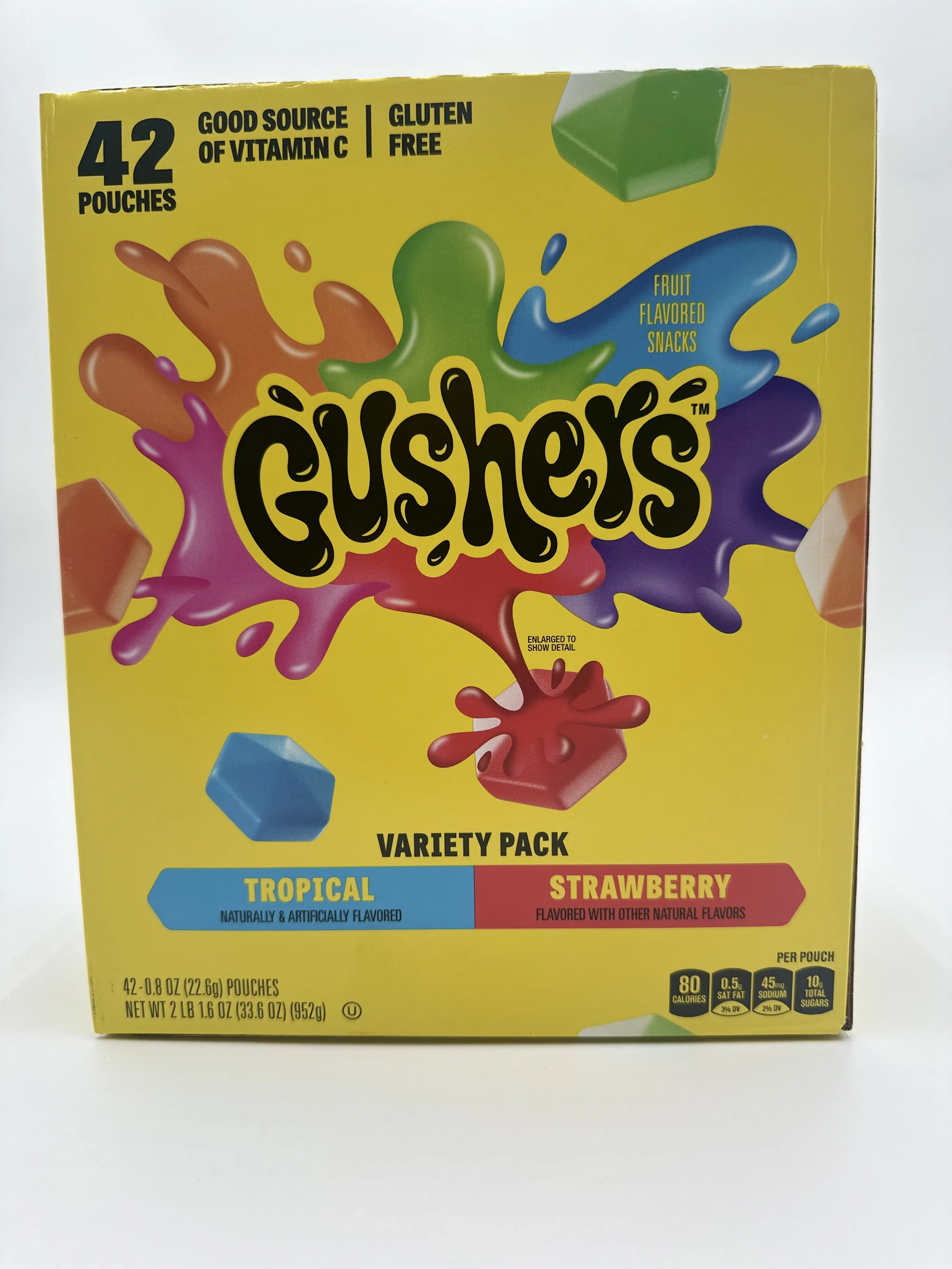 GUSHERS VARIETY PACK CANDY TROPICAL AND STRAWBEERY . 42 POUCHES GUSHERS VARIETY PACK CANDY TROPICAL AND STRAWBEERY . 42 POUCHES