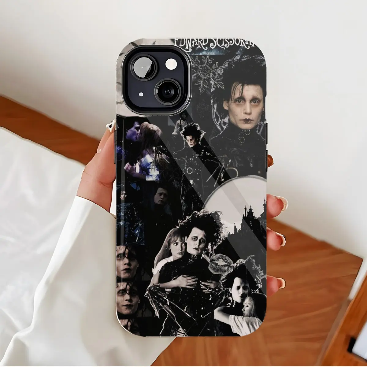 Edward Scissorhands Retro Collage Cellphone Case for Fans - Scratch-Resistant, Durable Protective Cover with Iconic Designs, Compatible with iPhone 11/12/13/14/15/16 (Pro Max/Plus), Phone Accessories for Handheld Devices