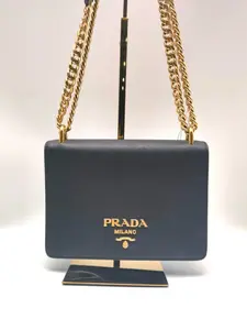 Pre-owned PRADA Canvas Shoulder Bags Saffiano Black Calfskin Medium Metal Chain