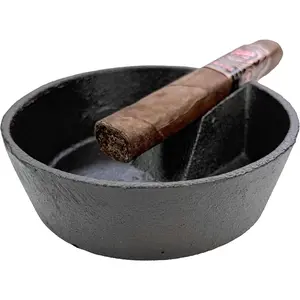 Rustic State Corojo Cast Iron Cigar Ashtray for Outside Patio with Single Built-in Rest Antique Round Design Outdoor Ash Disposal with Hammered Effect - Black