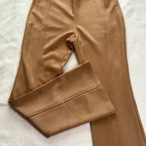Faux Suede Flared Leggings in Rich Cognac Color for Everyday Comfort and Style