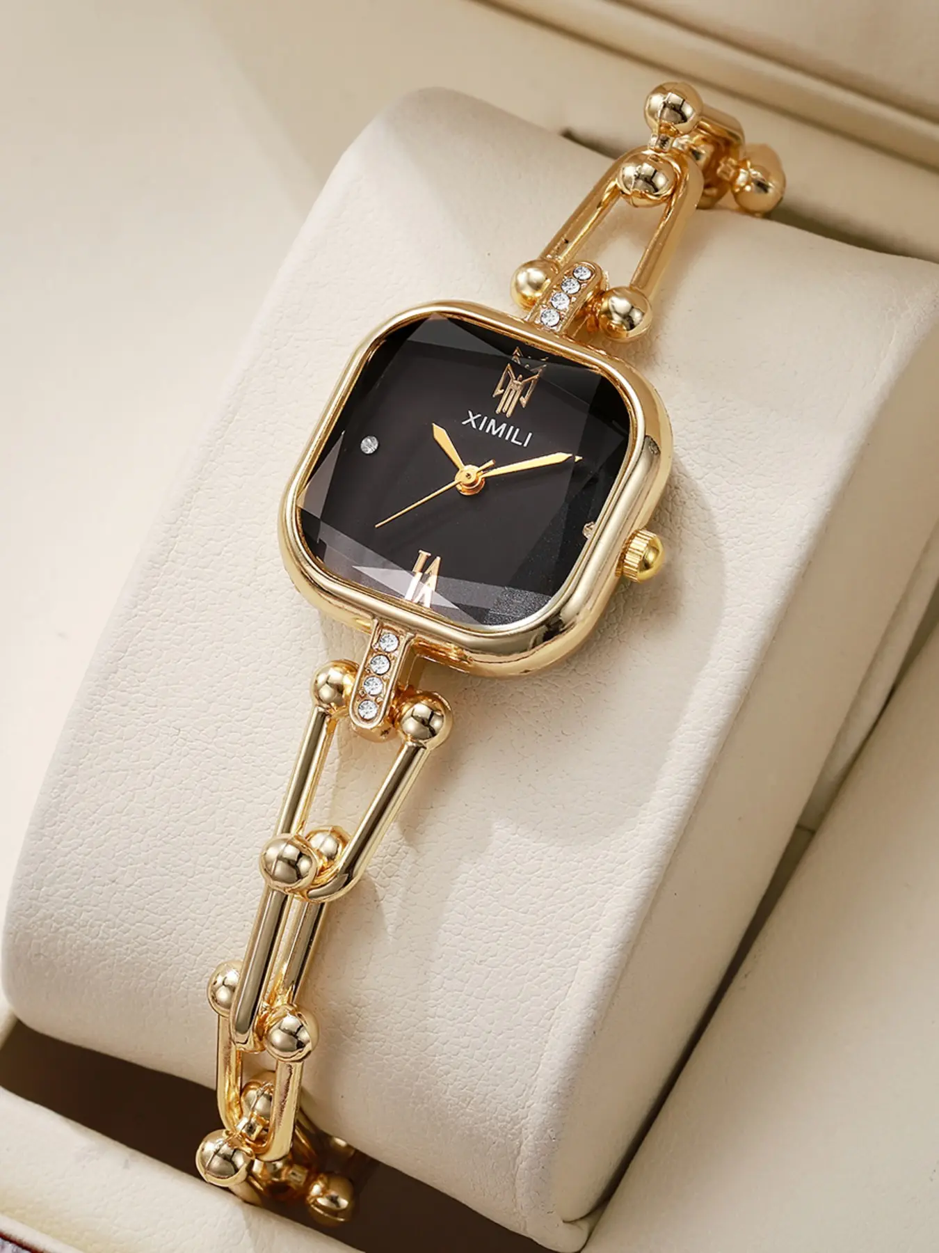 French Vintage Chain Watch, Elegant Quartz Analog Women's Watch, Ideal Gift for Holidays, All-Season Zinc Alloy Case