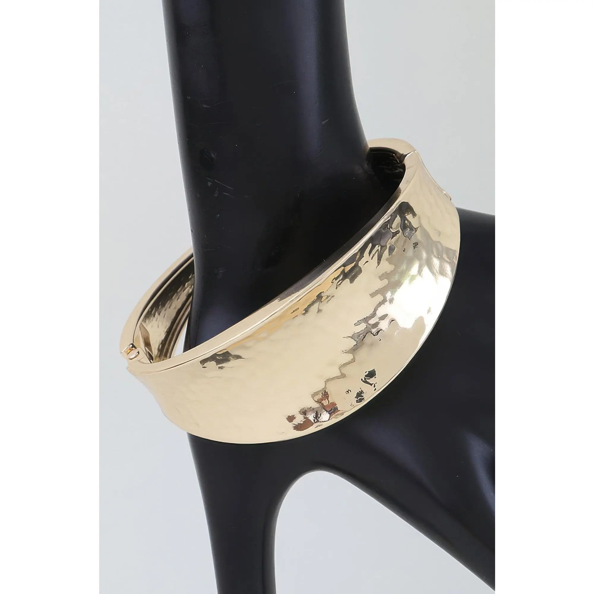 Hammered Leaf Clasp Cuff Bracelet