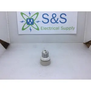 Leviton 2004 Lamp Socket Extension Medium Base 2pc Glazed Porcelain Lampholder