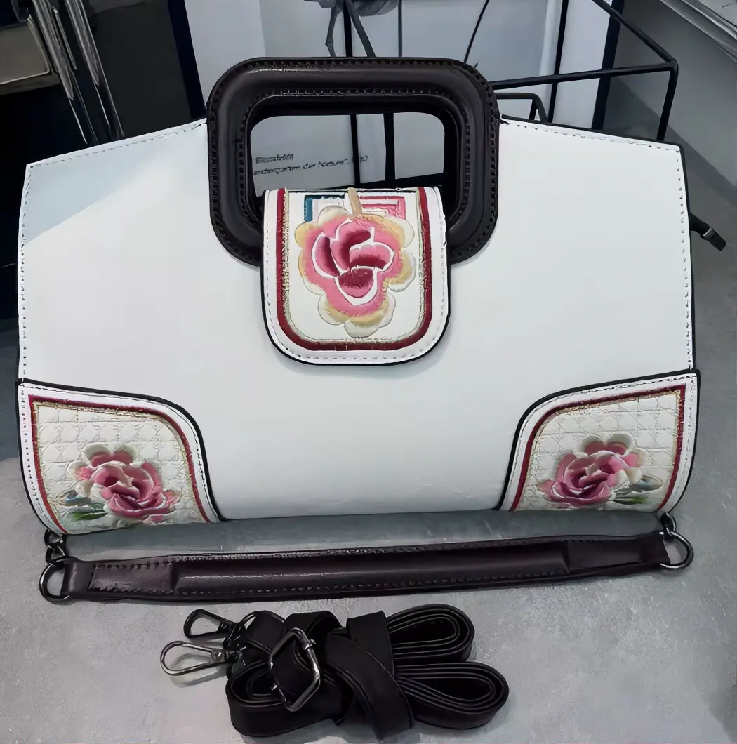 A181-Elegant White Handbag with Floral Embroidery and Adjustable Strap for Women