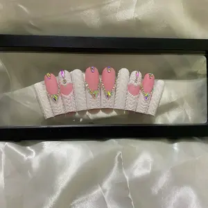Vo Tino Inspired Press On Nails - XL Sweater Nails for Perfect Winter Look