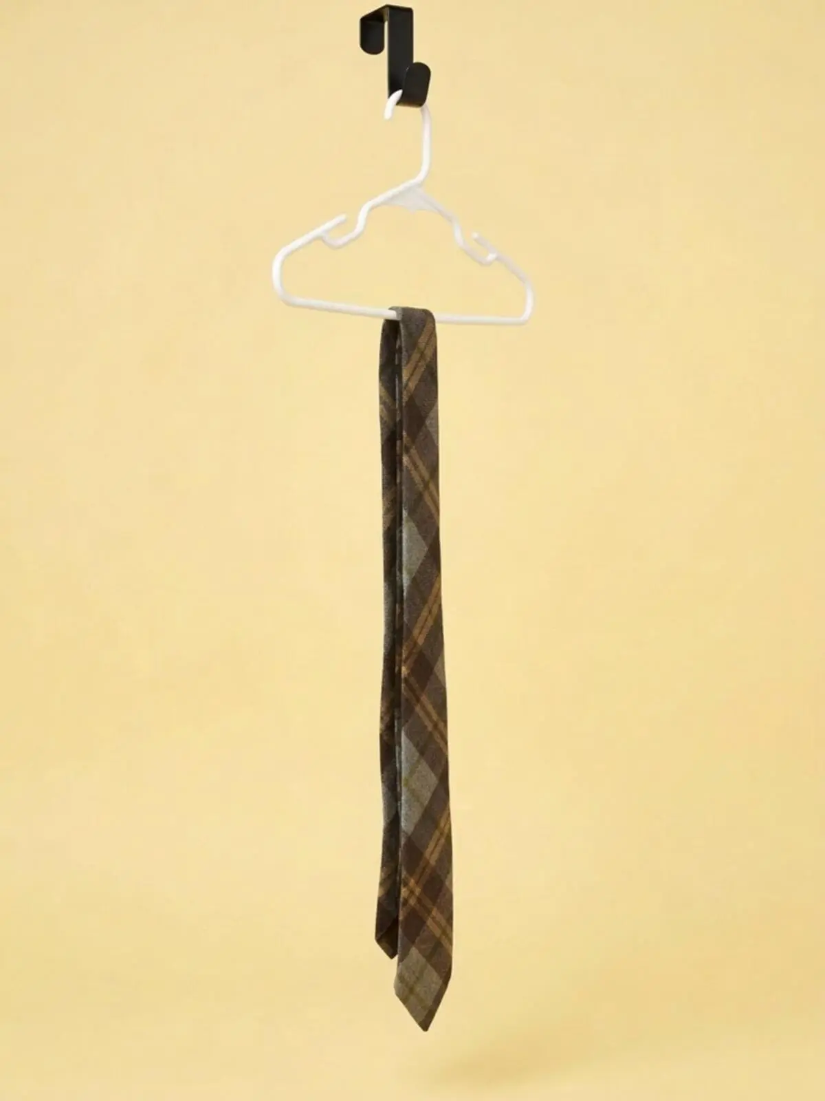 Men's Brown Plaid Skinny Tie - Male Accessory for Semi Formal Events, Versatile Earth Tones for Earth Tone Outfits, One Size Classic Checkered Necktie