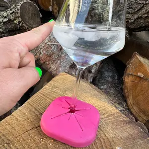 Closer Coaster: The Coaster That Follows Your Drink – Non-Slip, Reversible Silicone Coaster