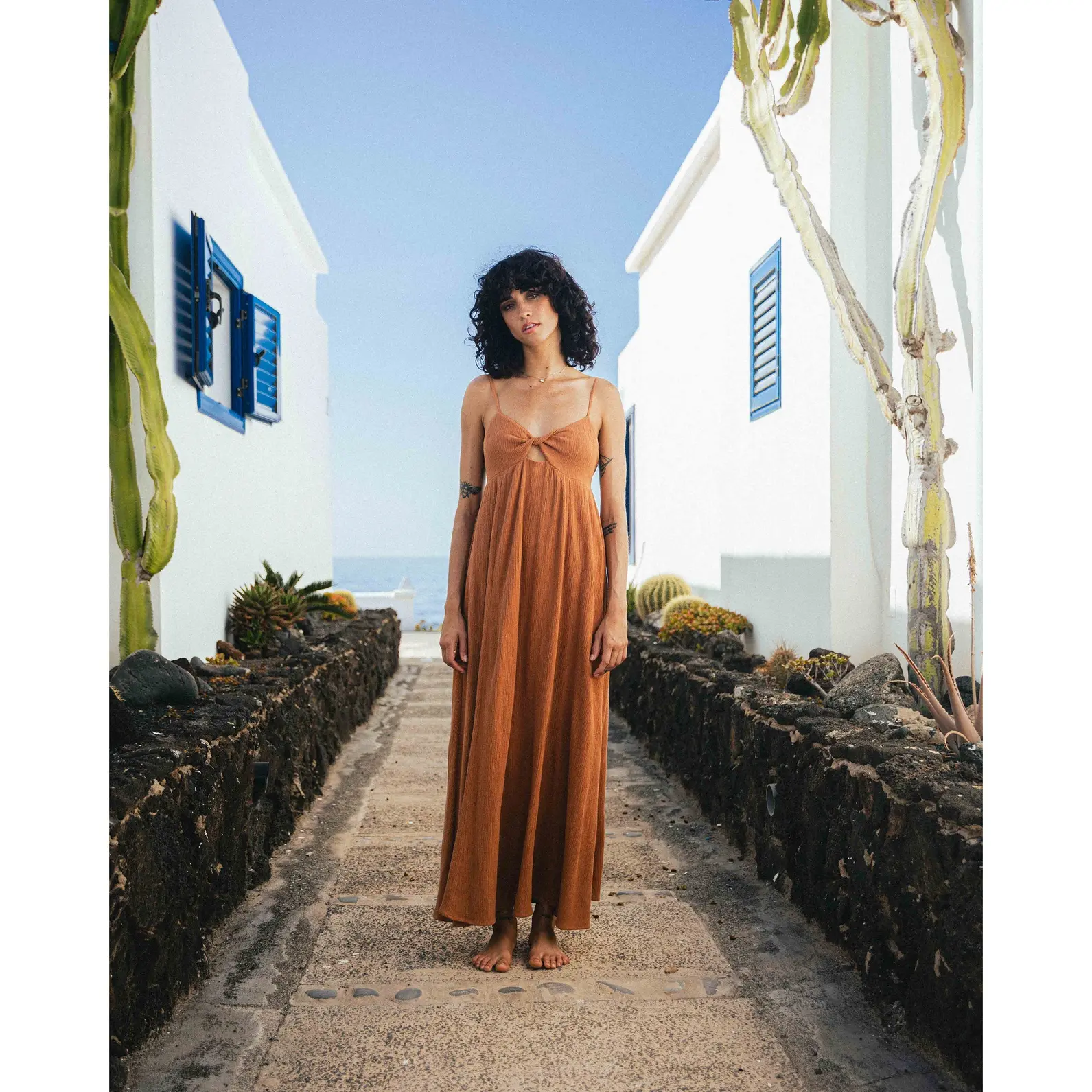 BILLABONG Women's Modern Love Maxi Dress, Easy Skirt, Laid-back Beach  Style, Fitted Bodice, Flirty Cut-out Detail - TikTok Shop