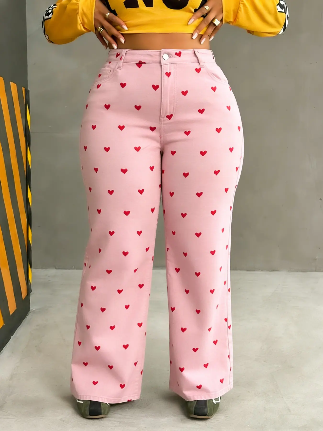 Plus Size High Waist Denim Jeans Trouser Pants for Women, Cute Style Fit Heart Print Wide Leg Jeans, Casual Fashion All Seasons Wear Womenswear