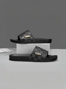 New Classic Plaid Slippers for Men and Women, Comfortable PU Leather Indoor Outdoor Shoes, All Season Casual Footwear