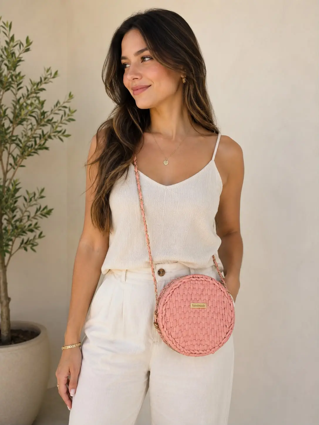 Artesana Blush Round Crochet Bag