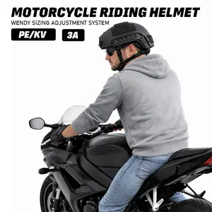 Motorcycle riding helmet 3A, two sizes, 3.7 lbs , Wendy interior trim, comfortable fit, suitable for riding.