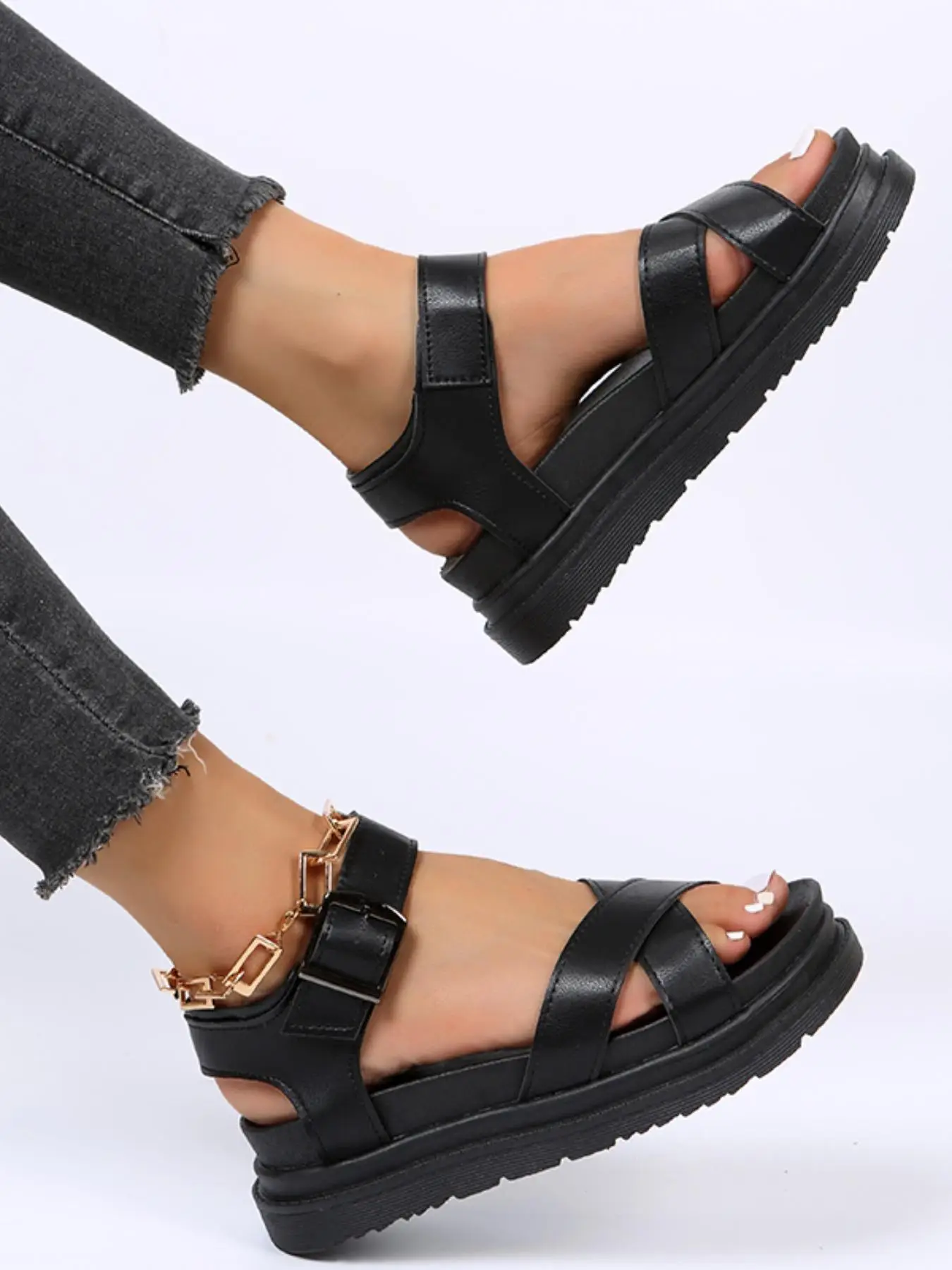 Women's Summer 2024 Fashionable Solid Color Criss Cross Strap Flatform Sandals, Casual Comfortable Wedge Sandals, Female All-match Shoes for Beach Vac