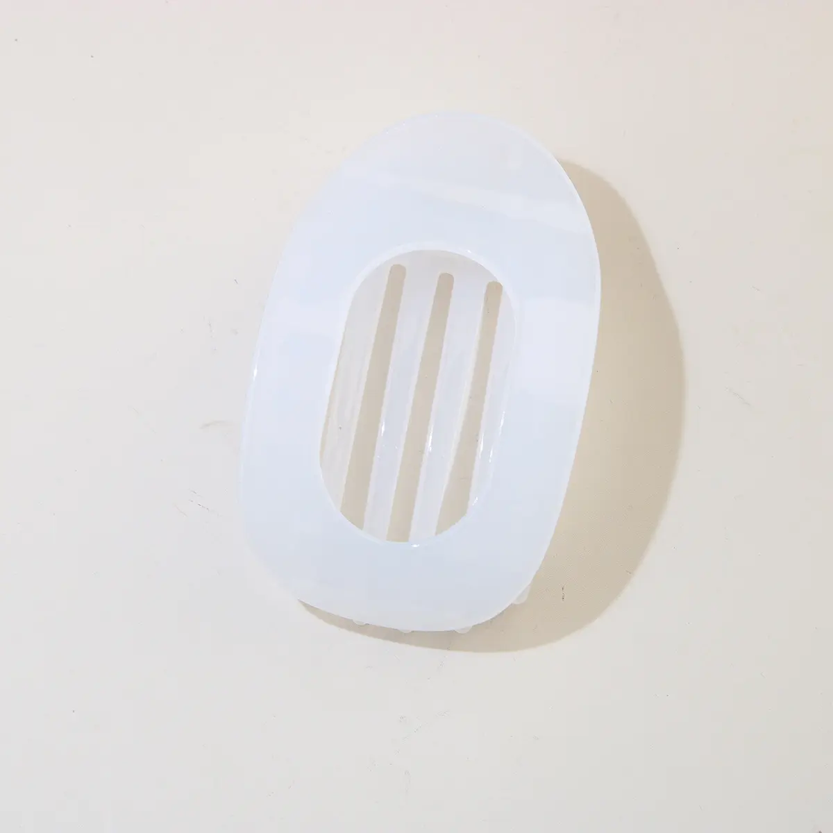 #18 Jelly White [Elliptical Duck Clip]