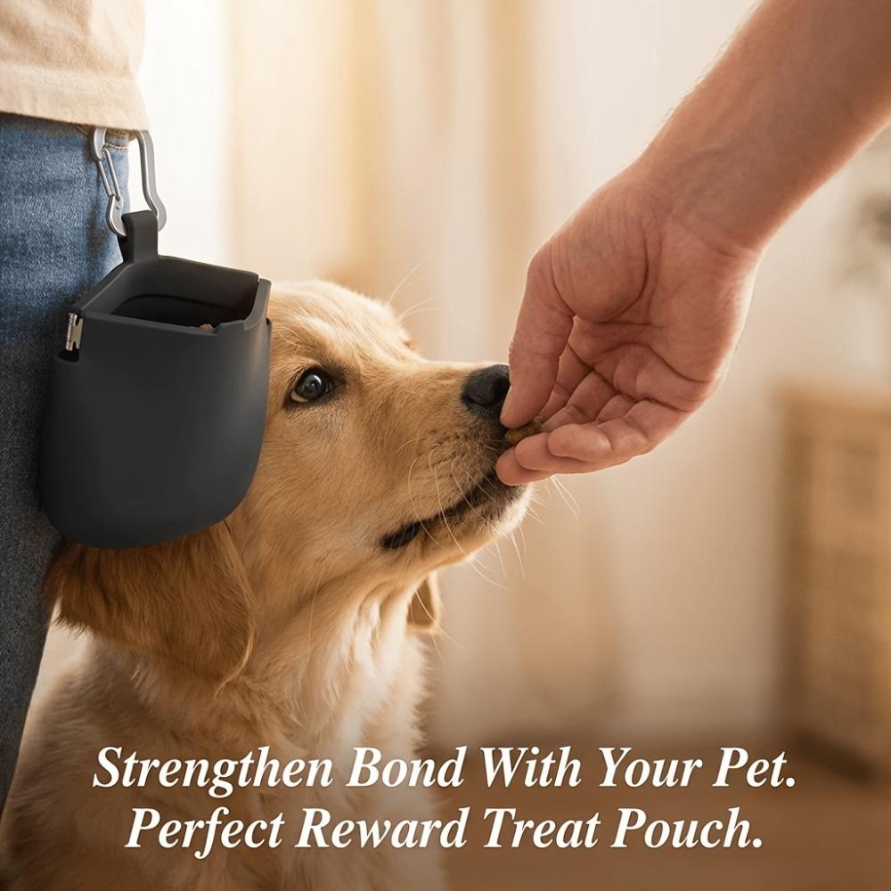 1Pc Silicone Dog Training Treat Pouch with Carabiner Clip, Waterproof Hands Free Portable Pet Snack Container, Leak Proof Reusable Dog Treat Holder for Walking Hiking Puppy Training Outdoor Use