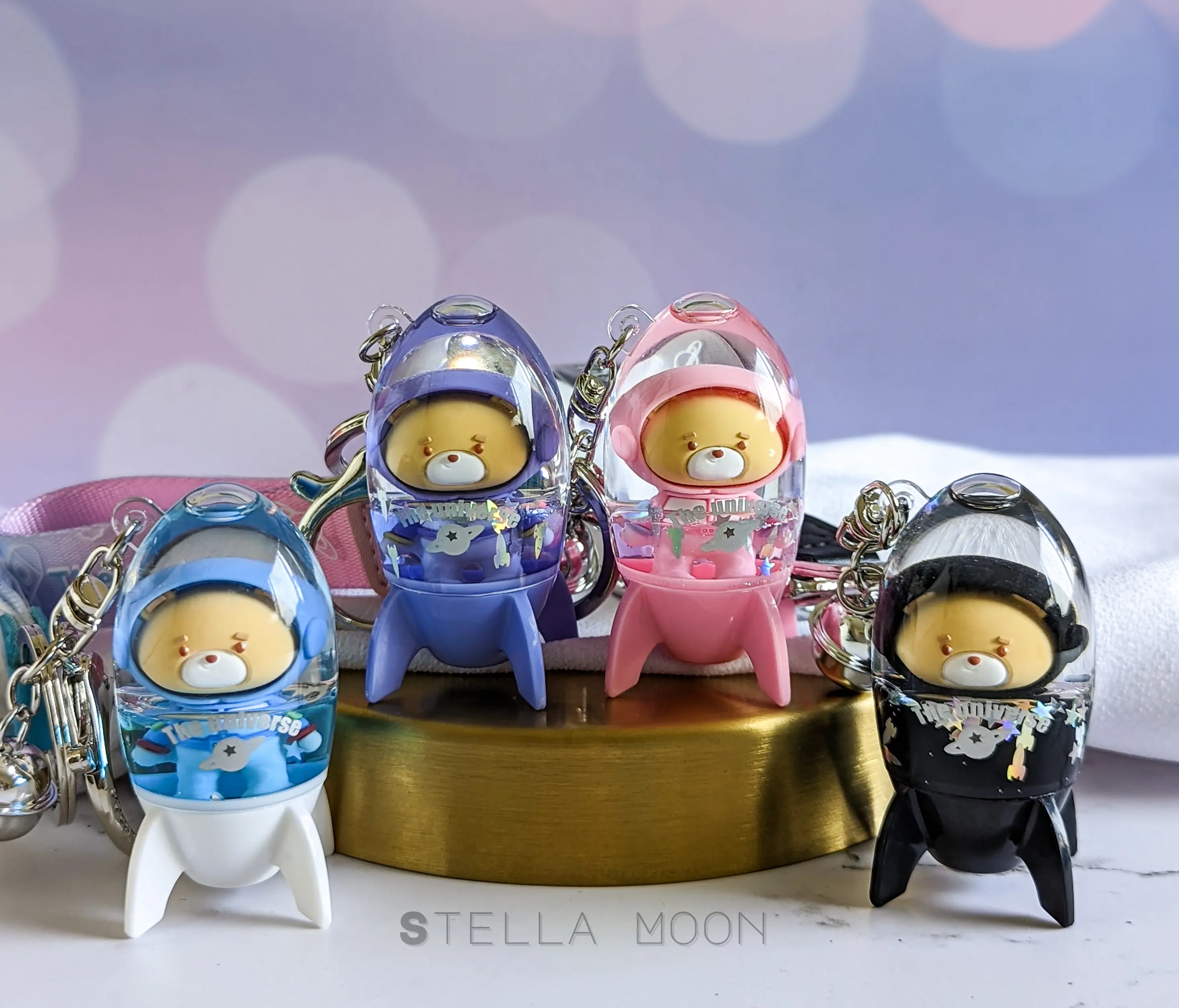 Rocket Keychain, Kawaii Astronaut Liquid Key Chain, Cute Space Ship Universe Shaker Accessory, Glitter Fidget Toy Bag Charm, Planet Gifts cute keychain